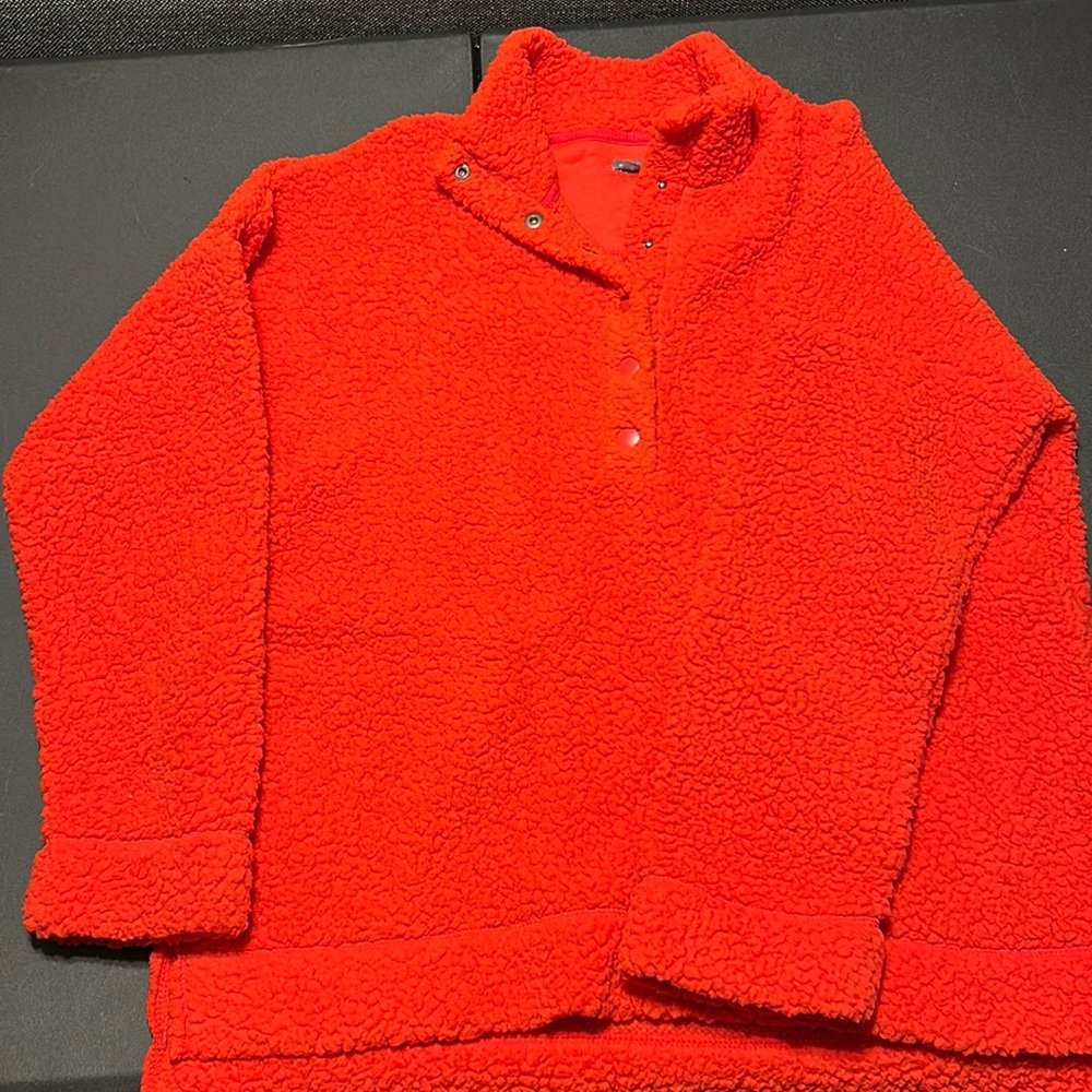 Aerie Red Sherpa Pullover Small Quarter Snap